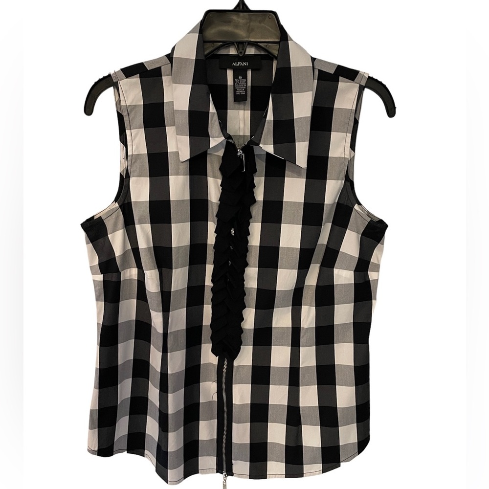 Alfani black and white sleeveless plaid  front zipper shirt with pretty trim